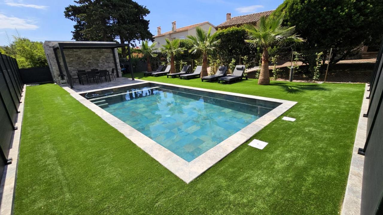 Etoile Du Berger Saint Aygulf 3 Villas Et 4 Appartements Jardin Individuel Et Piscine Chauffee En Saison - La Mer Et Les Plages 450 M מראה חיצוני תמונה