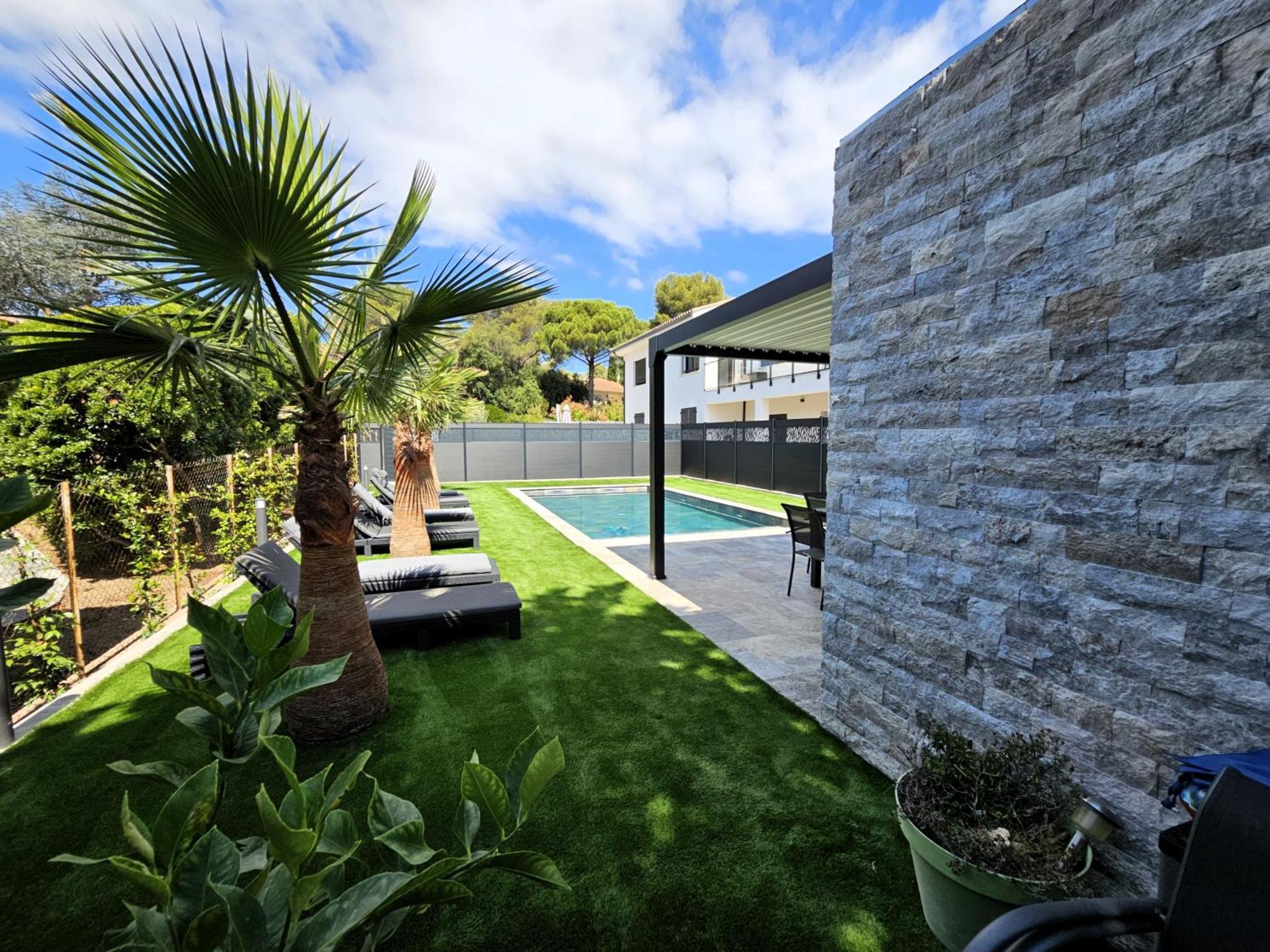 Etoile Du Berger Saint Aygulf 3 Villas Et 4 Appartements Jardin Individuel Et Piscine Chauffee En Saison - La Mer Et Les Plages 450 M מראה חיצוני תמונה