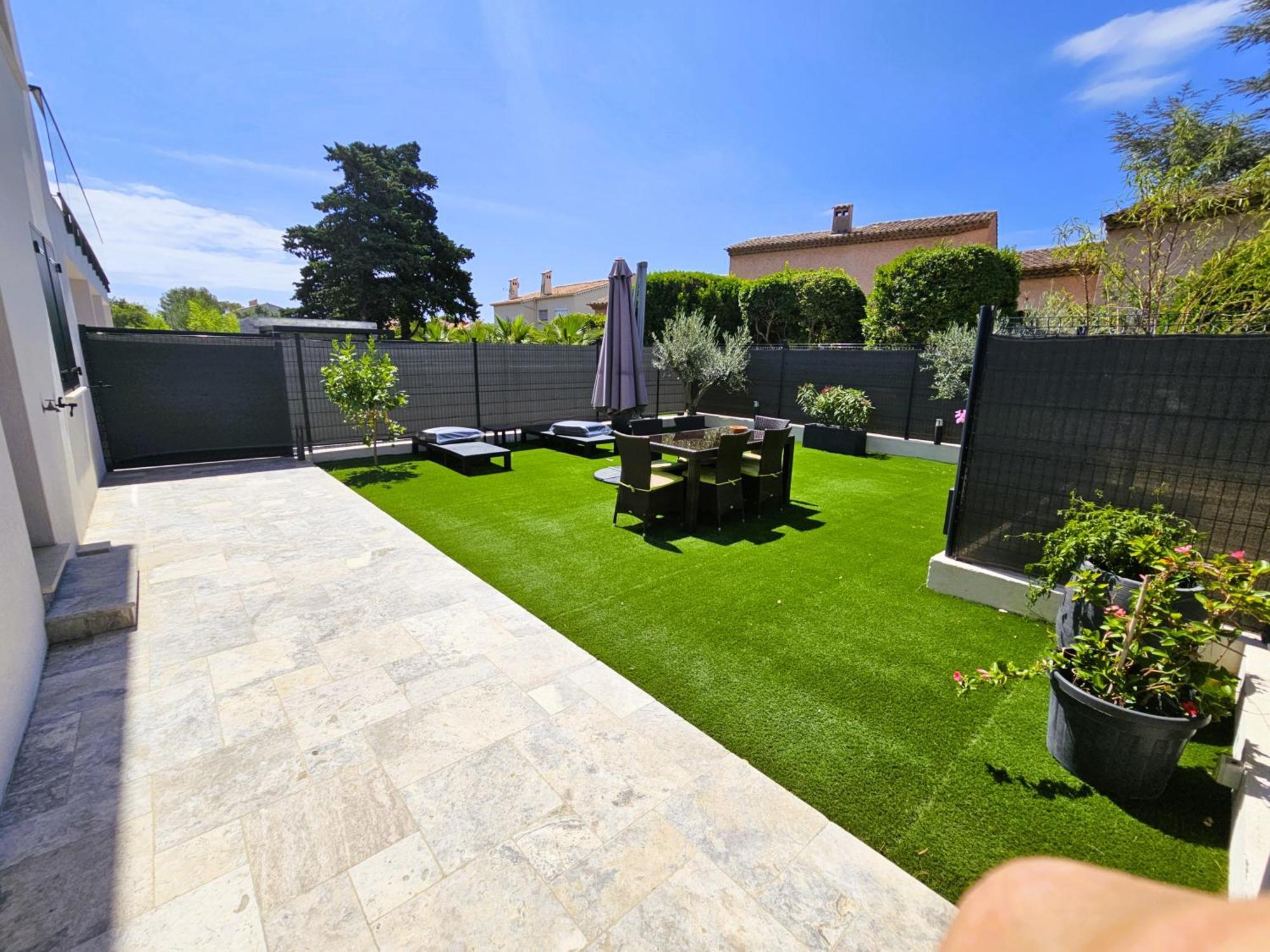 Etoile Du Berger Saint Aygulf 3 Villas Et 4 Appartements Jardin Individuel Et Piscine Chauffee En Saison - La Mer Et Les Plages 450 M מראה חיצוני תמונה