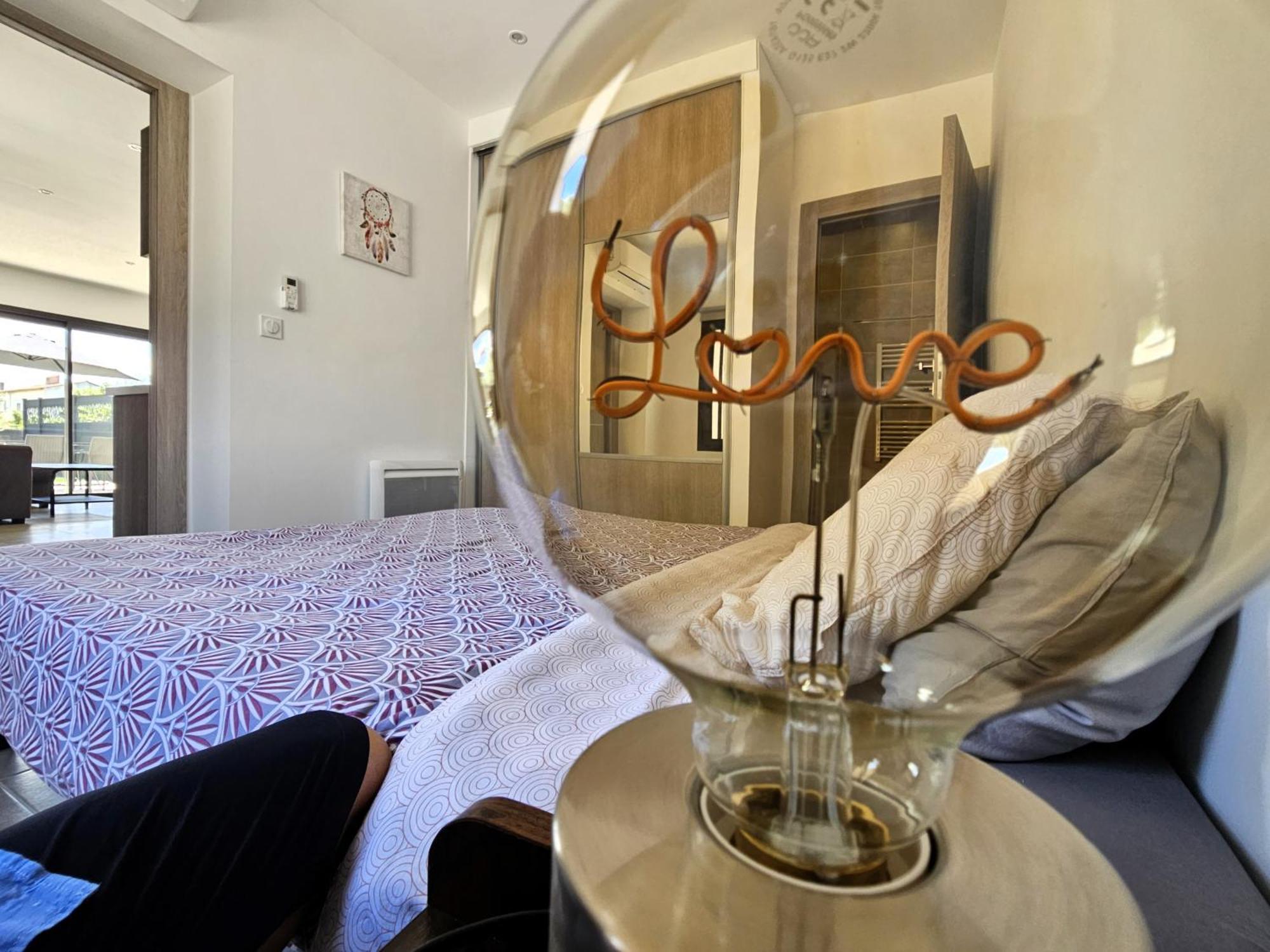 Etoile Du Berger Saint Aygulf 3 Villas Et 4 Appartements Jardin Individuel Et Piscine Chauffee En Saison - La Mer Et Les Plages 450 M מראה חיצוני תמונה