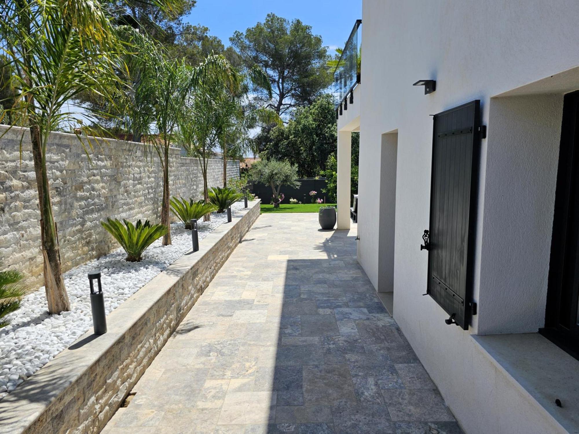 Etoile Du Berger Saint Aygulf 3 Villas Et 4 Appartements Jardin Individuel Et Piscine Chauffee En Saison - La Mer Et Les Plages 450 M מראה חיצוני תמונה