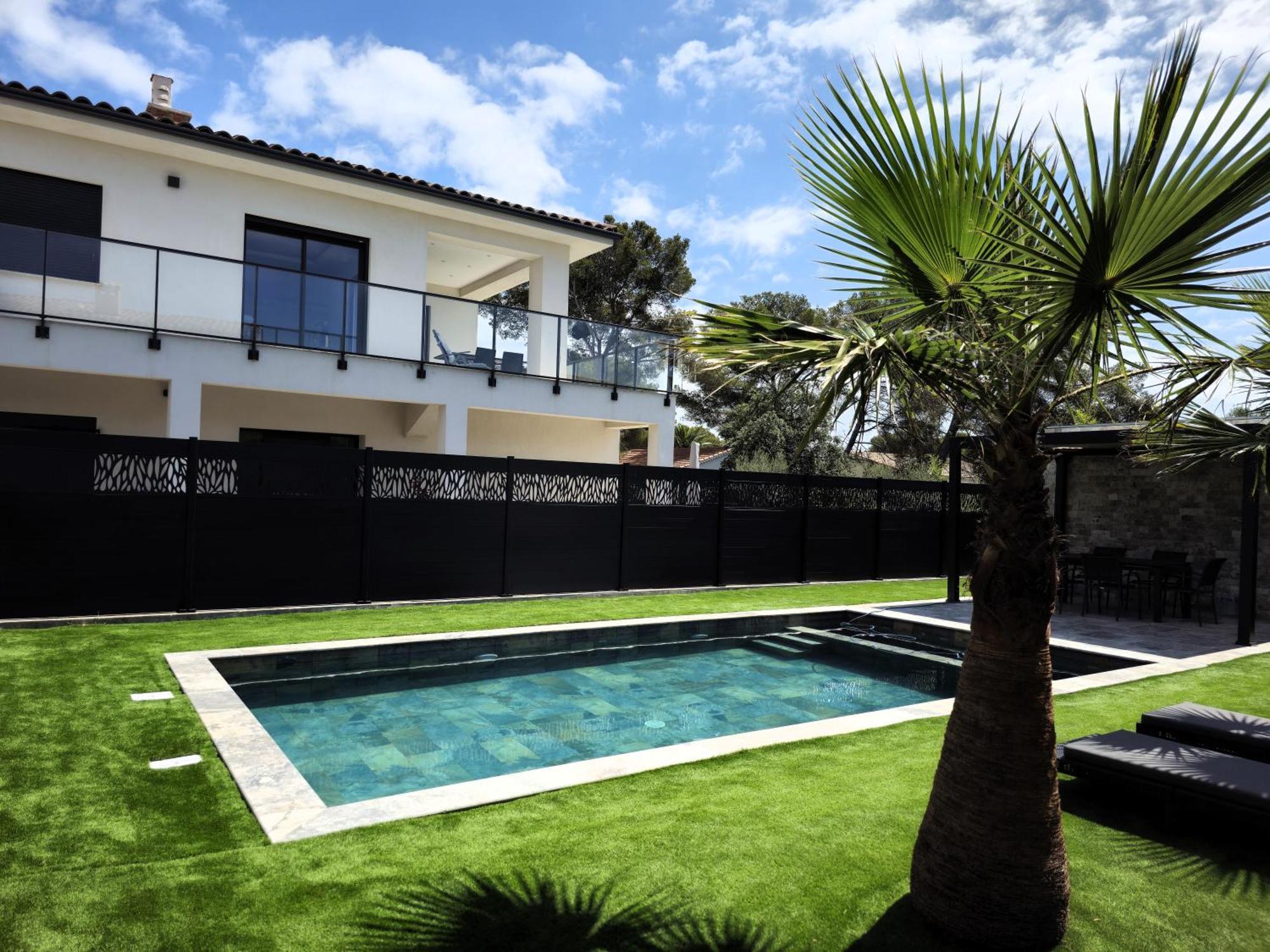 Etoile Du Berger Saint Aygulf 3 Villas Et 4 Appartements Jardin Individuel Et Piscine Chauffee En Saison - La Mer Et Les Plages 450 M מראה חיצוני תמונה